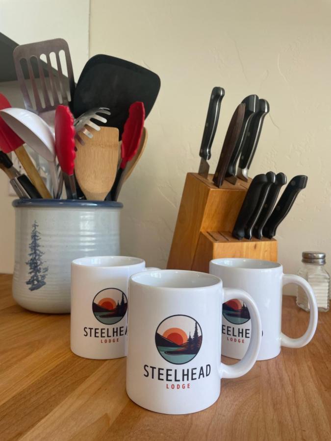 Steelhead Lodge Lucile Екстер'єр фото
