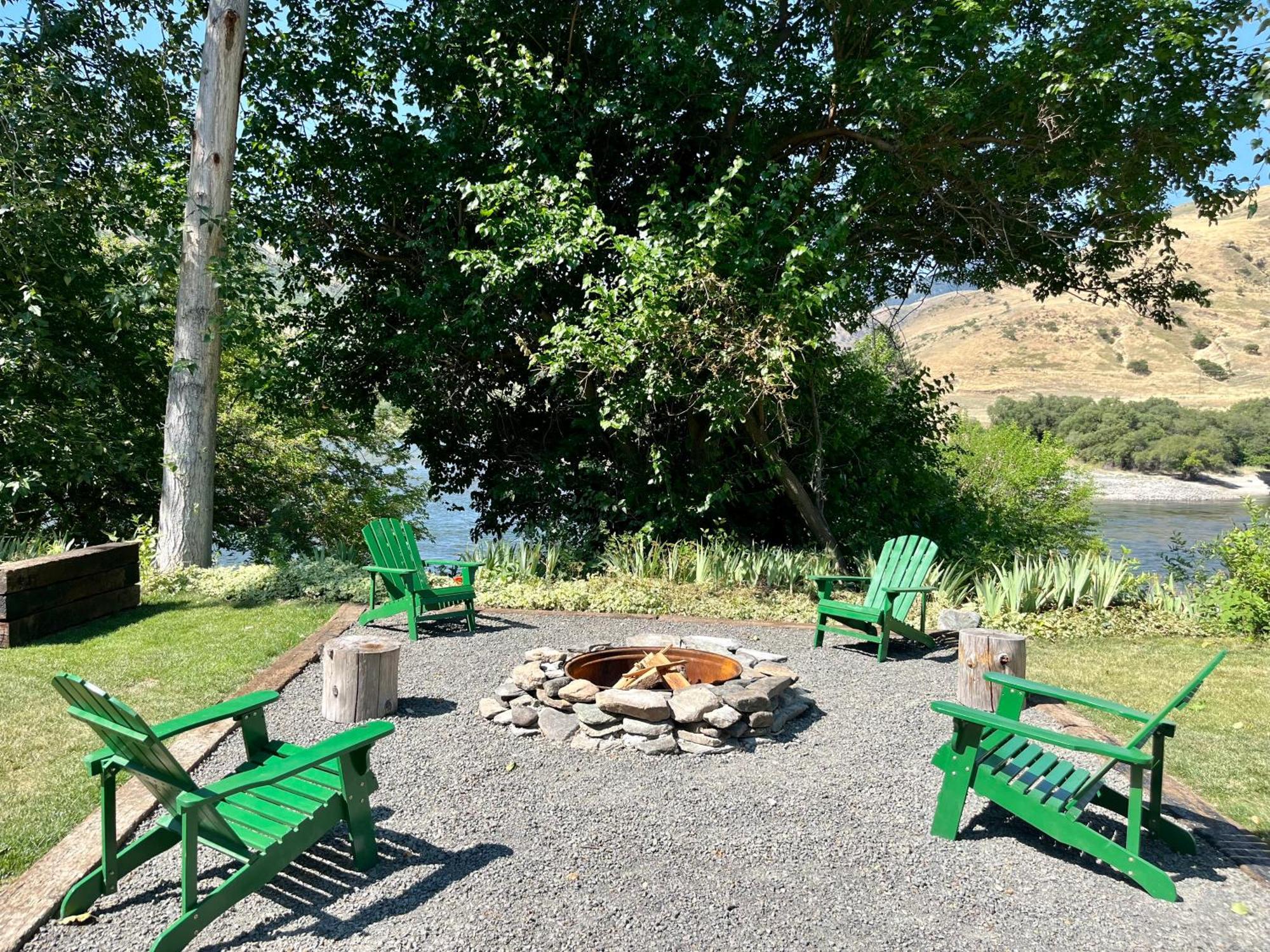 Steelhead Lodge Lucile Екстер'єр фото